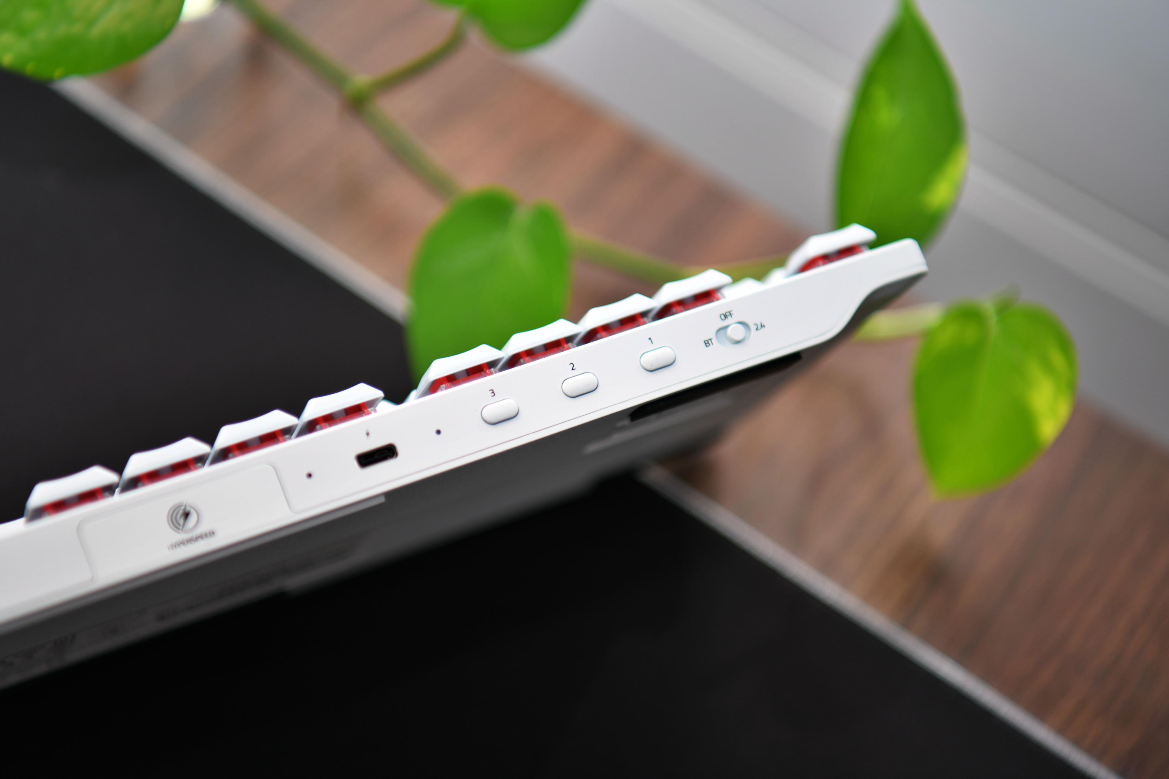 雷蛇无线键盘噬魂金蝎v2pro,雷蛇噬魂金蝎v2无线版机械键盘