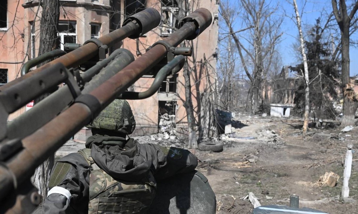 德国情不自禁了?5月8日投降日,德媒吹嘘:战火正烧向克里米亚