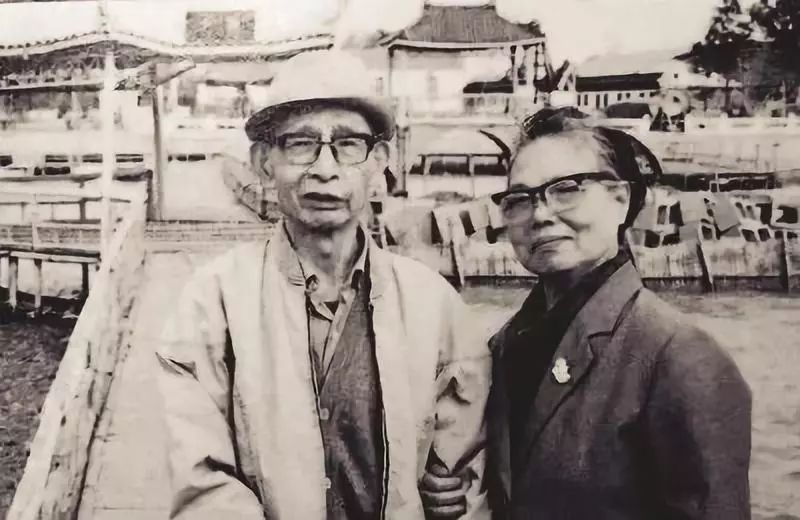 从地狱去往天堂路过人间,从天堂到地狱我路过人间什么意思