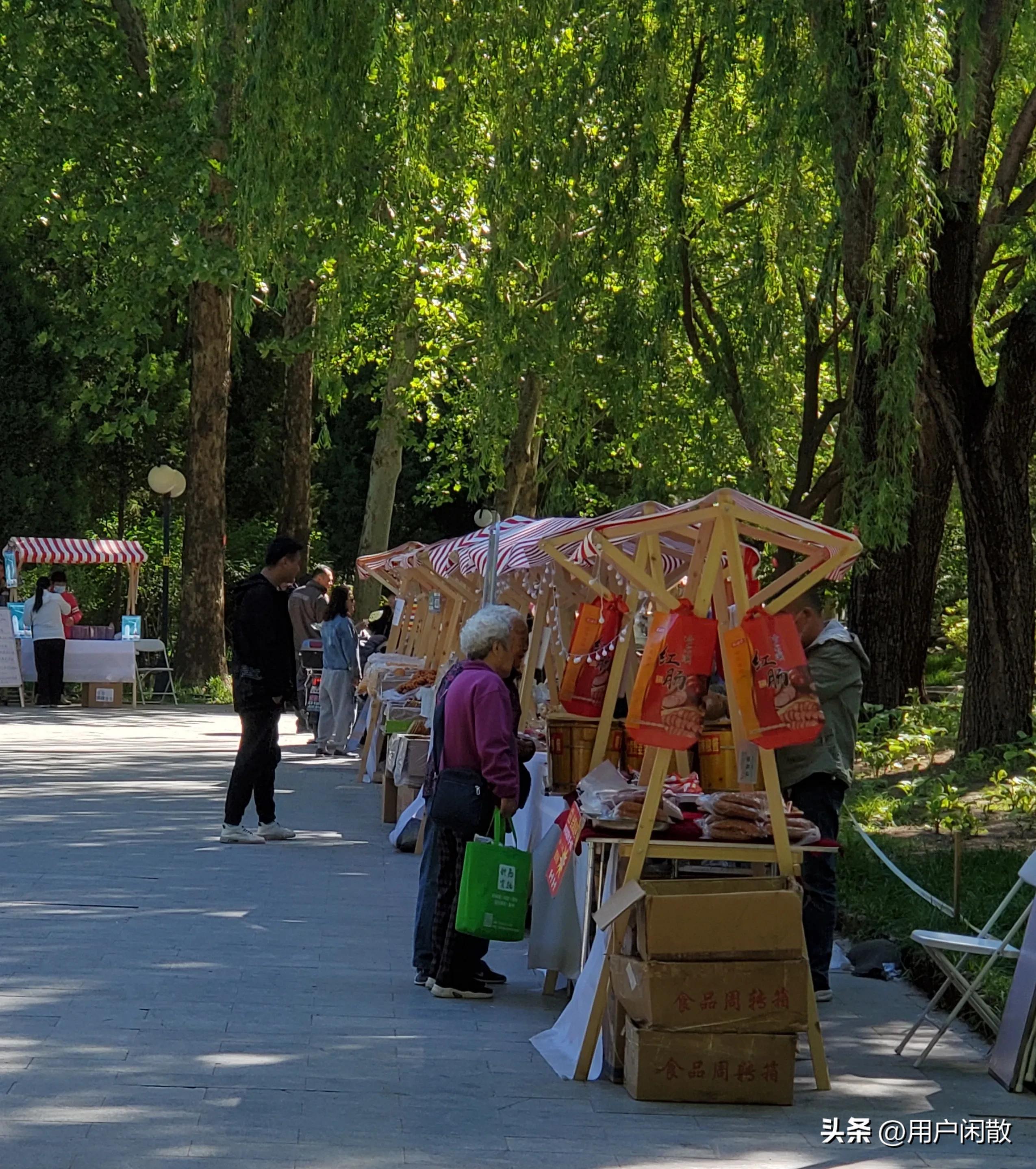 小清新养眼城市中藏着的迷你公园,城市中的静谧公园