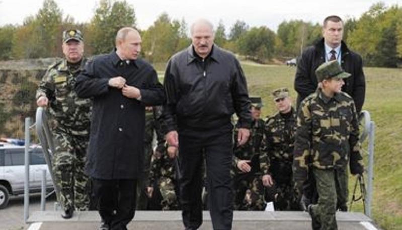 总统的糟糠之妻被分居27年，对方情人之子成第一儿子，很崇拜普京