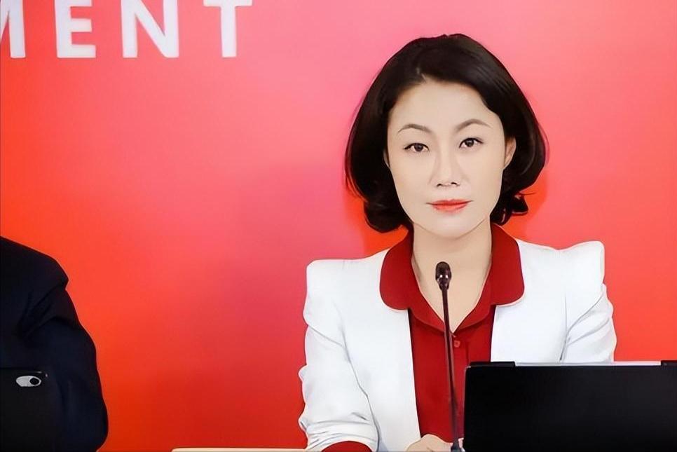 中国最贵女秘书朱旭,金牌女秘书朱旭年收入