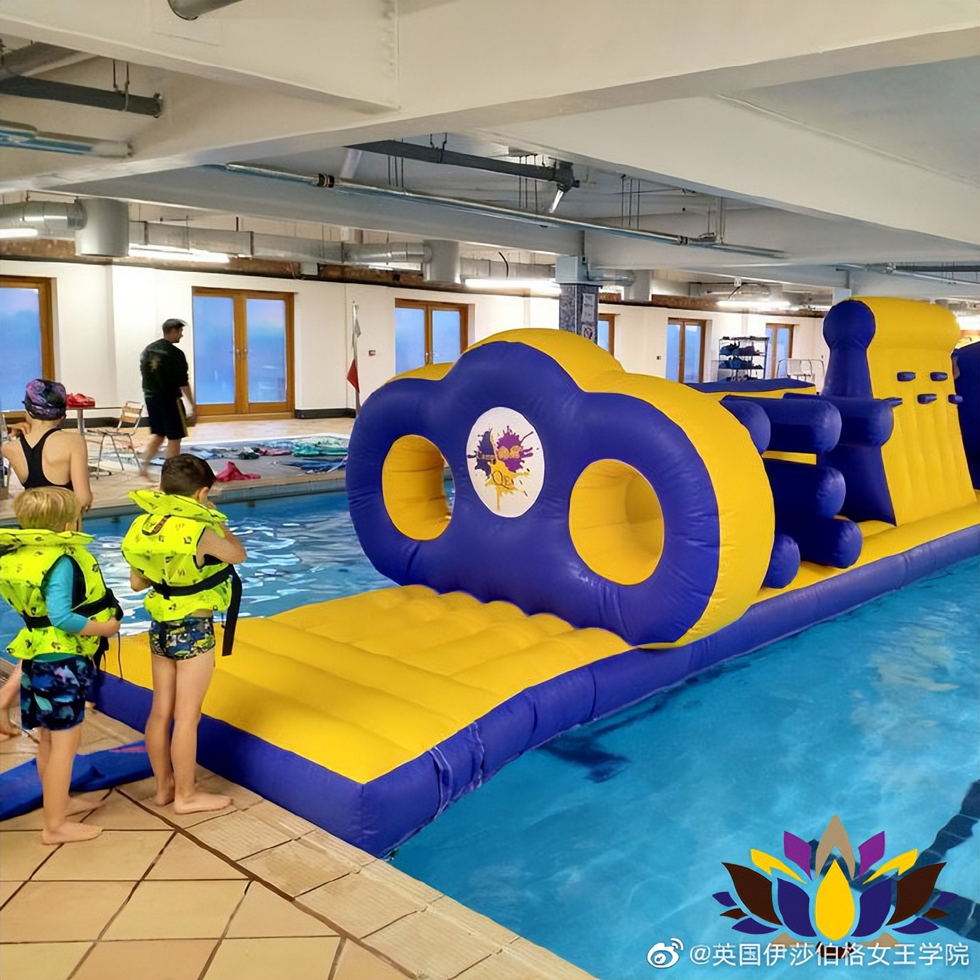 英国伊莎伯格皇后学院的入学时间,英国伊莎伯格皇后学校