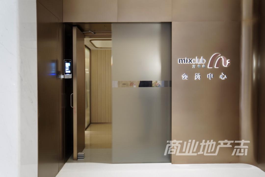 为了提升观察海口万象城的本地化视角,我在海口住了一整周