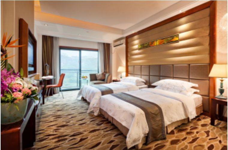 东莞樟木头三正半山度假酒店,东莞樟木头三正半山酒店预订电话