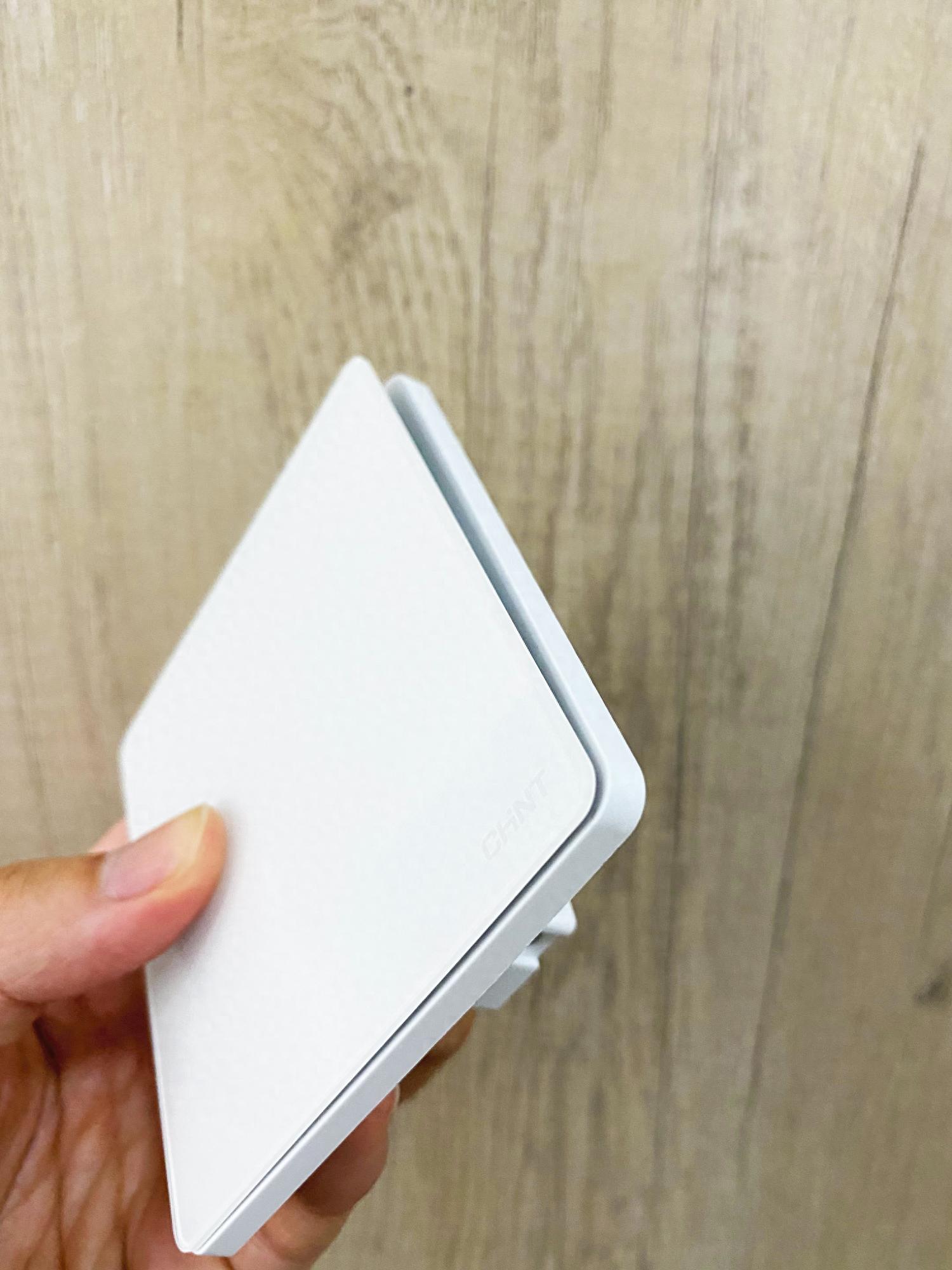 正泰哪个系列开关最薄,正泰开关钢架好还是塑料好