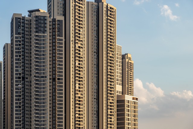 跟亲戚借了一点钱买房后悔了,18年买房借了15万