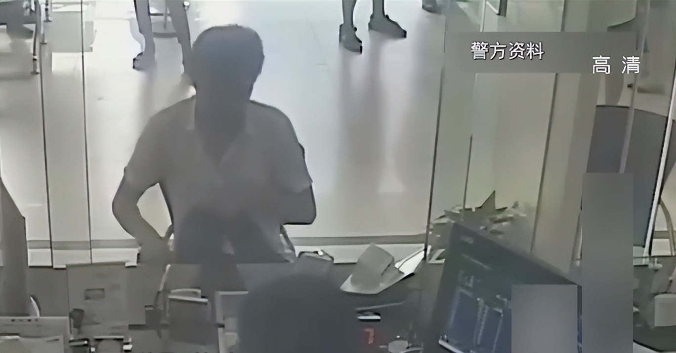 小伙发现暴富秘籍一年狂赚80亿,小伙发现彩票一年80亿