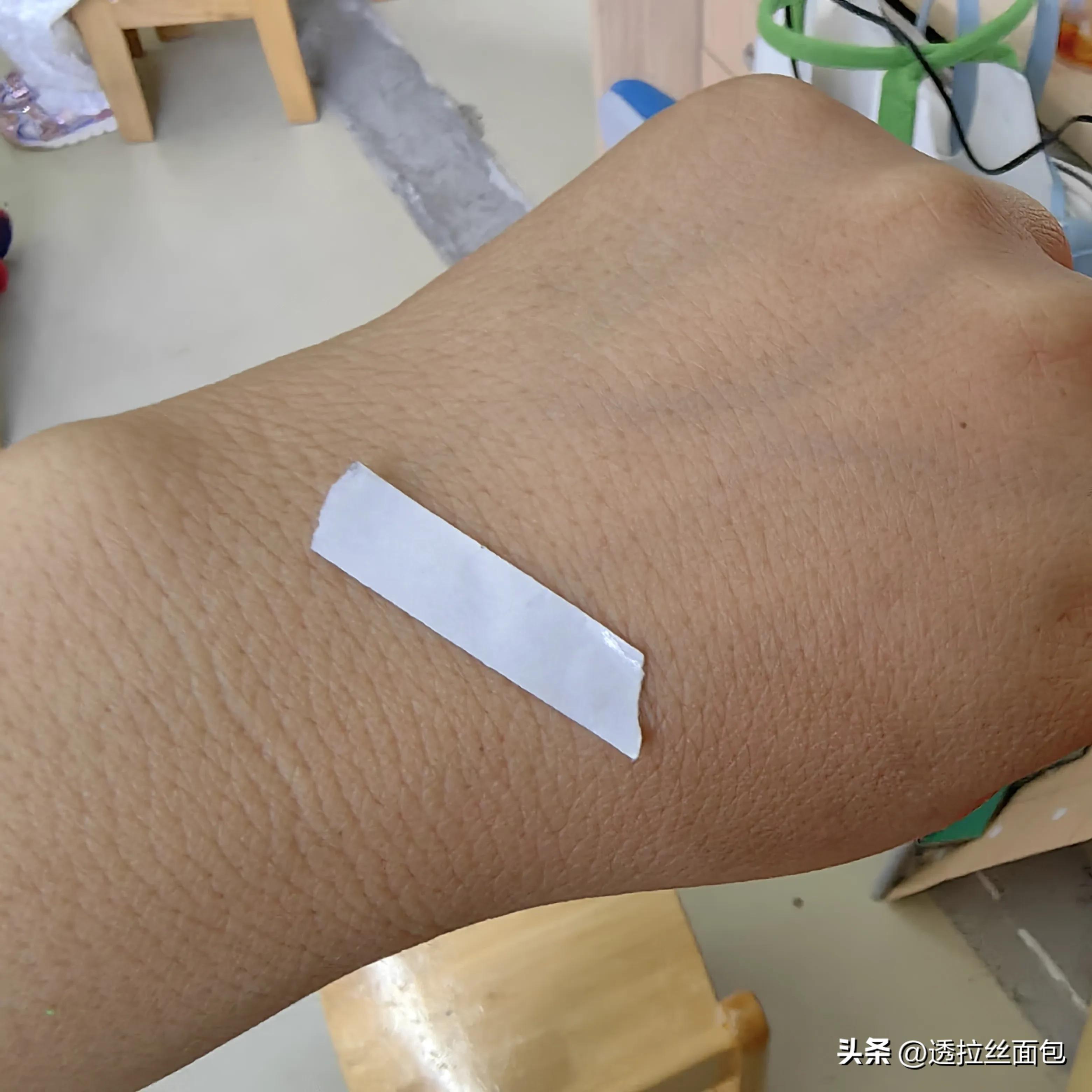 小孩手指创可贴,小孩手指贴创可贴视频