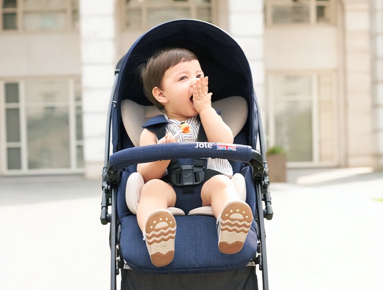 joie婴儿推车能放平吗,joie推车怎么样