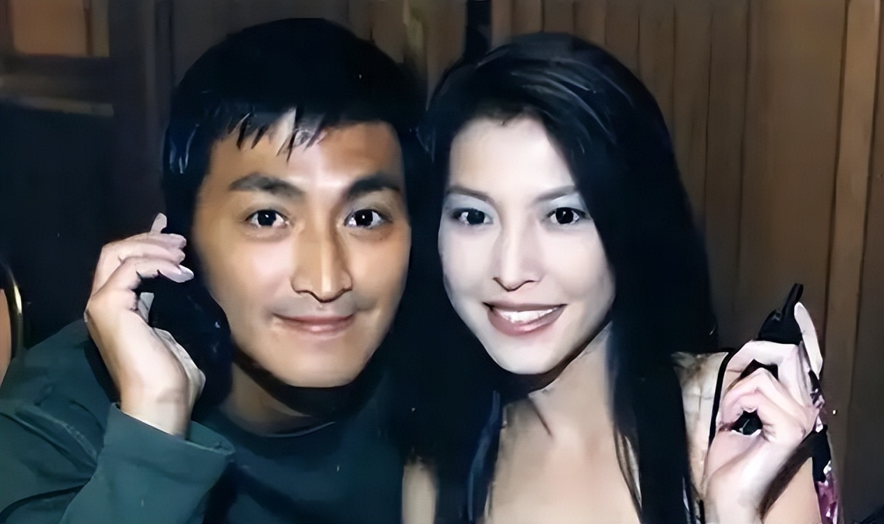 62岁何家劲有女儿吗,何家劲的一生年轻童年是怎么过的