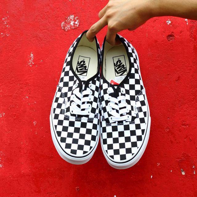 买CN品牌和匡威只会买经典款，真的很傻！这几款不会还没看过吧？