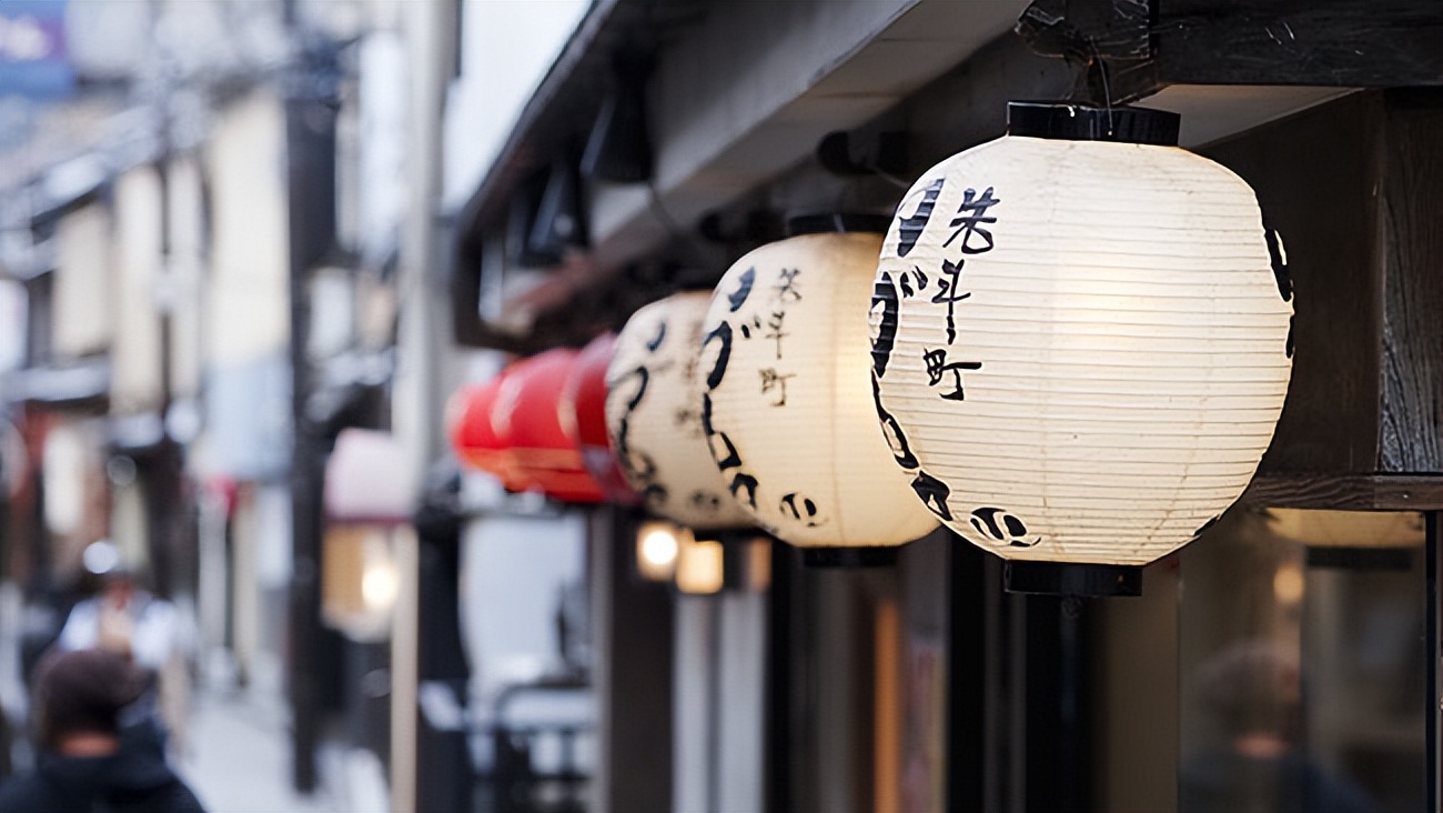 去日本留学带什么东西,去日本留学后悔吗