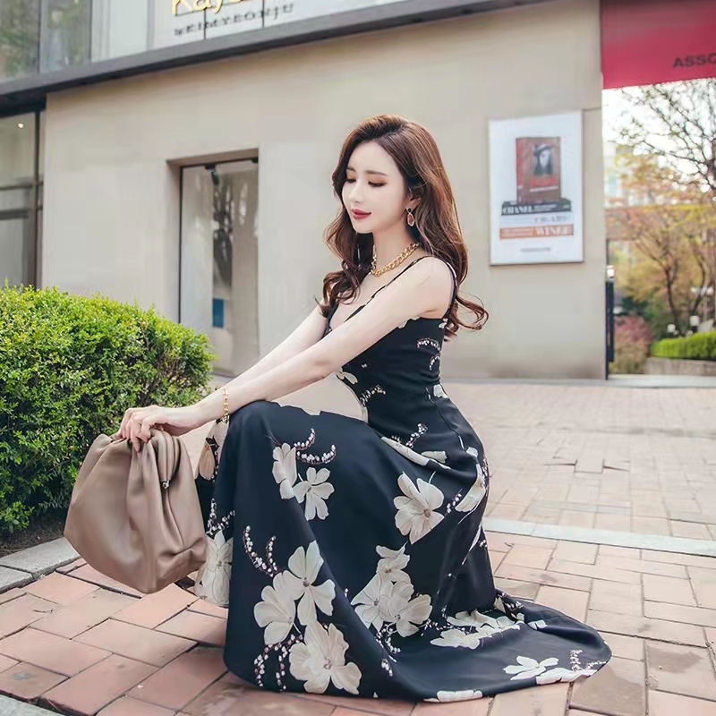 时尚新款气质雪纺小碎花连衣裙,雪纺碎花连衣裙中长款夏季
