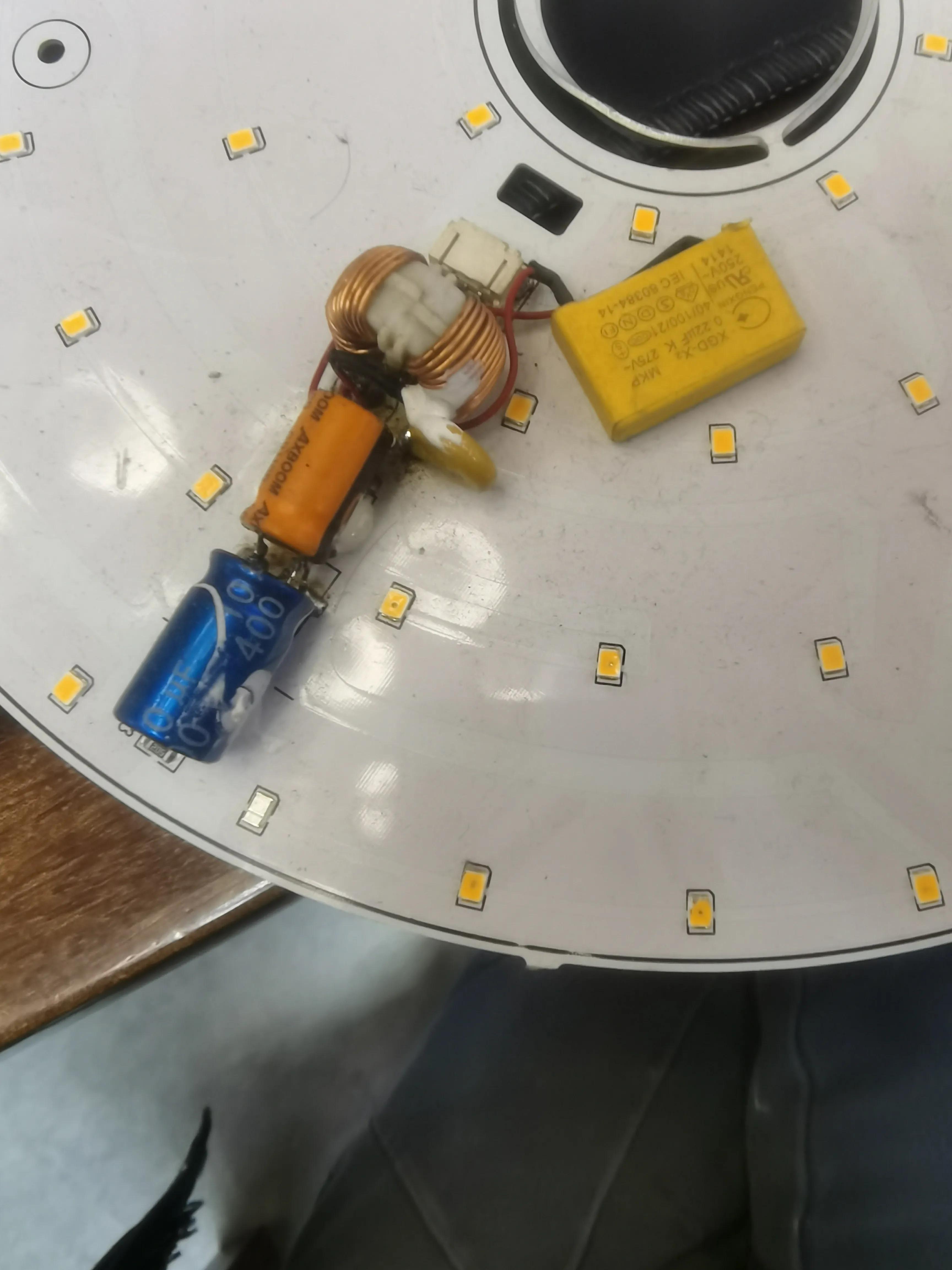 led灯具光源烧坏原因,LED灯损坏会有哪些原因