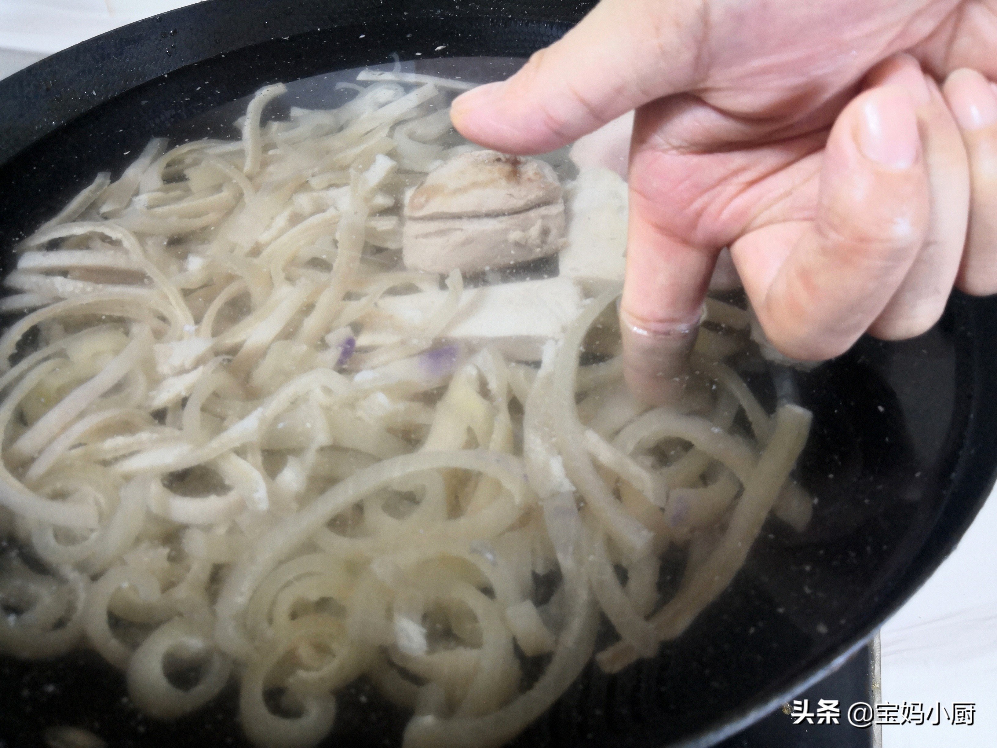 皮冻的绝密配方,老妈30年做皮冻秘诀