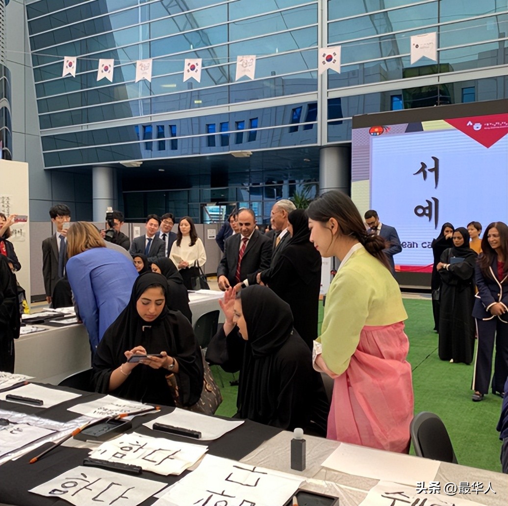 2022卡塔尔世界杯主题曲,世界杯主题曲2022卡塔尔