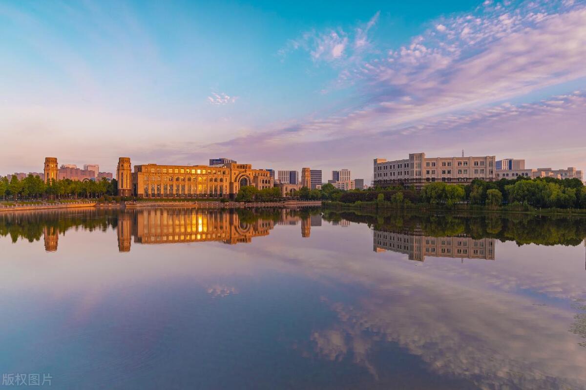 留学英伦考研复旦（日月光华）—人能有愿，如花之有蕊，烛之有焰