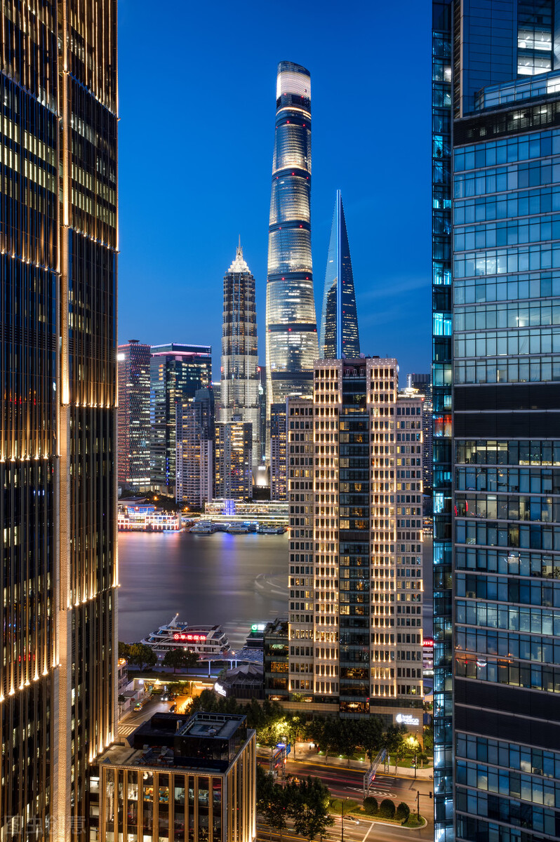 电力强势股,近期低位放量的电力股