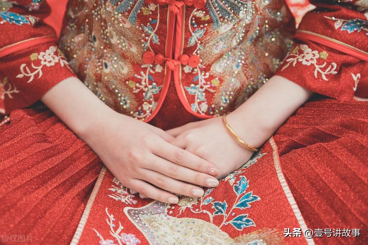 19岁小伙带29岁女子隐居深山50年,19岁小伙带29岁寡妇藏在深山50年