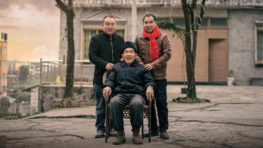 被拐25年后姐弟俩终于和妈妈团聚,母亲弟弟相继被拐