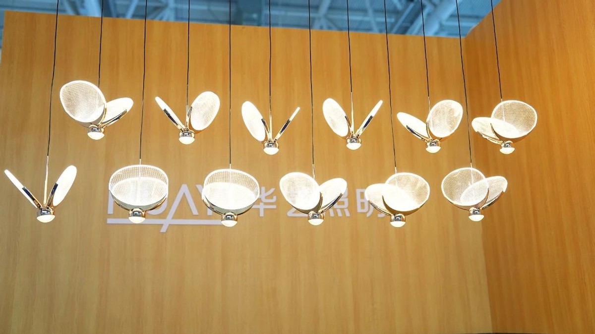 企业争相布局智能照明已无处不在,巨头纷纷布局智能