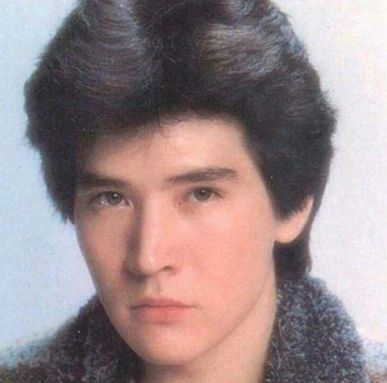 叶倩文与林子祥分别出生何年,叶倩文靠林子祥才出名吗