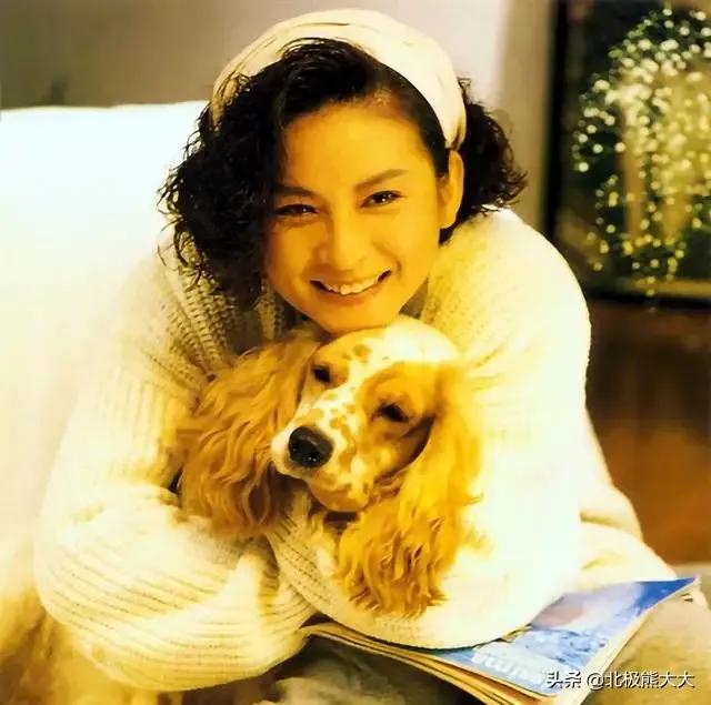 80年代港台最有名气的女歌星,90年代一位可爱的女歌星