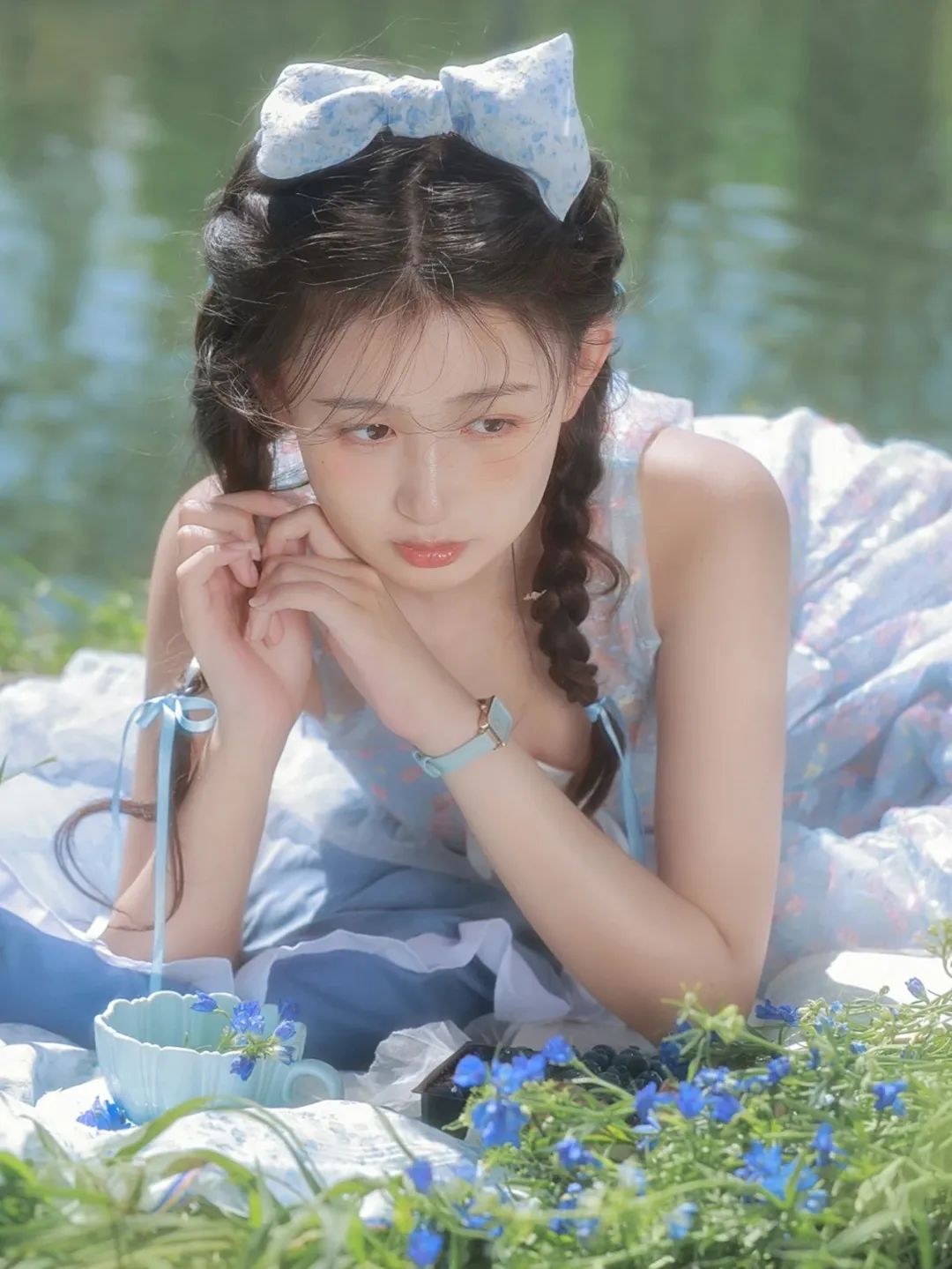 今年别再披头散发了三款减龄发型,既不显脸大又不披发的发型