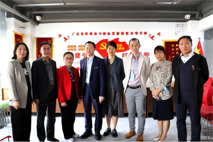 春回大地万物复苏东风浩荡,春回大地万物复苏新机遇