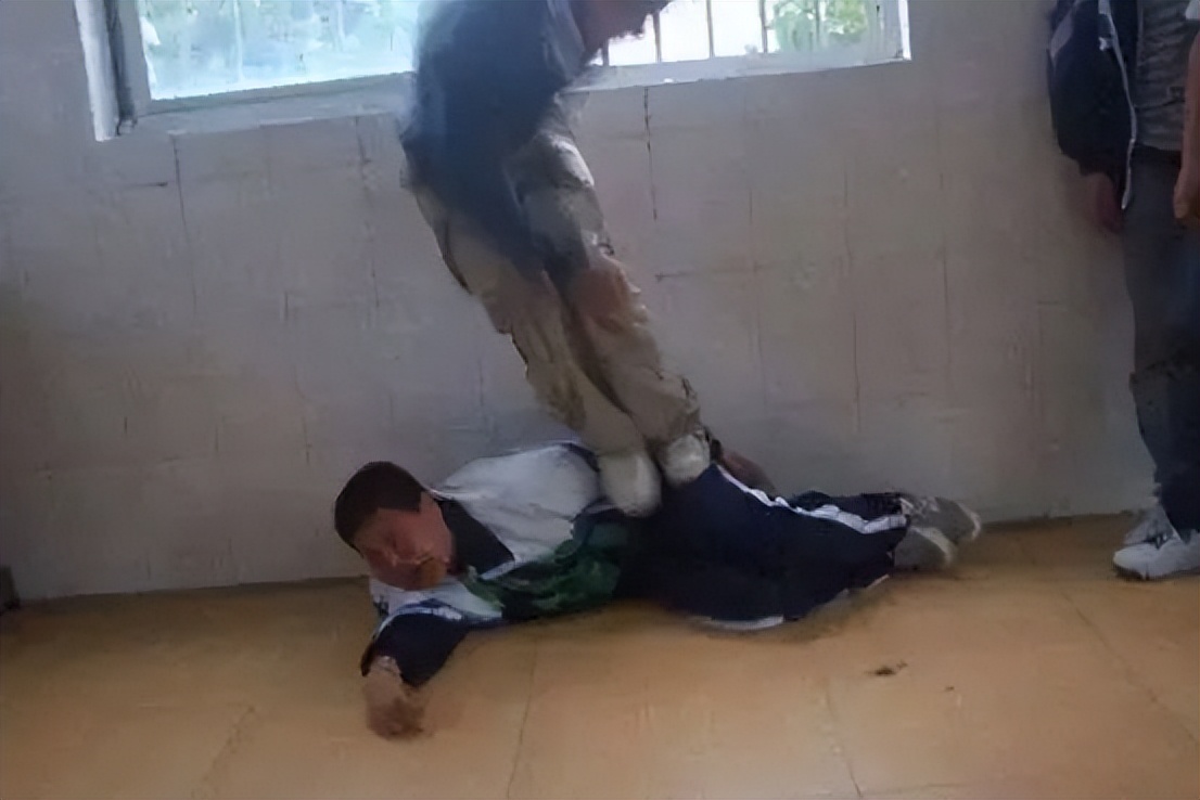 男童说尿尿时痛用什么药,7岁男孩说小便地方疼