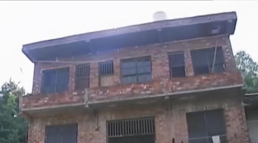 湖南村民家中怪事之谜,湖南农户发生怪事一到半夜门响