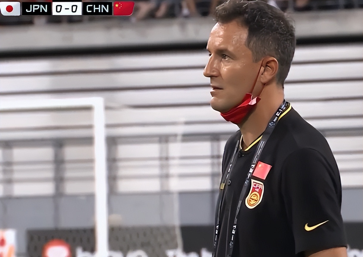 CCTV5直播！国足决战鱼腩，0-2=37年耻辱纪录，扬科维奇变阵强攻