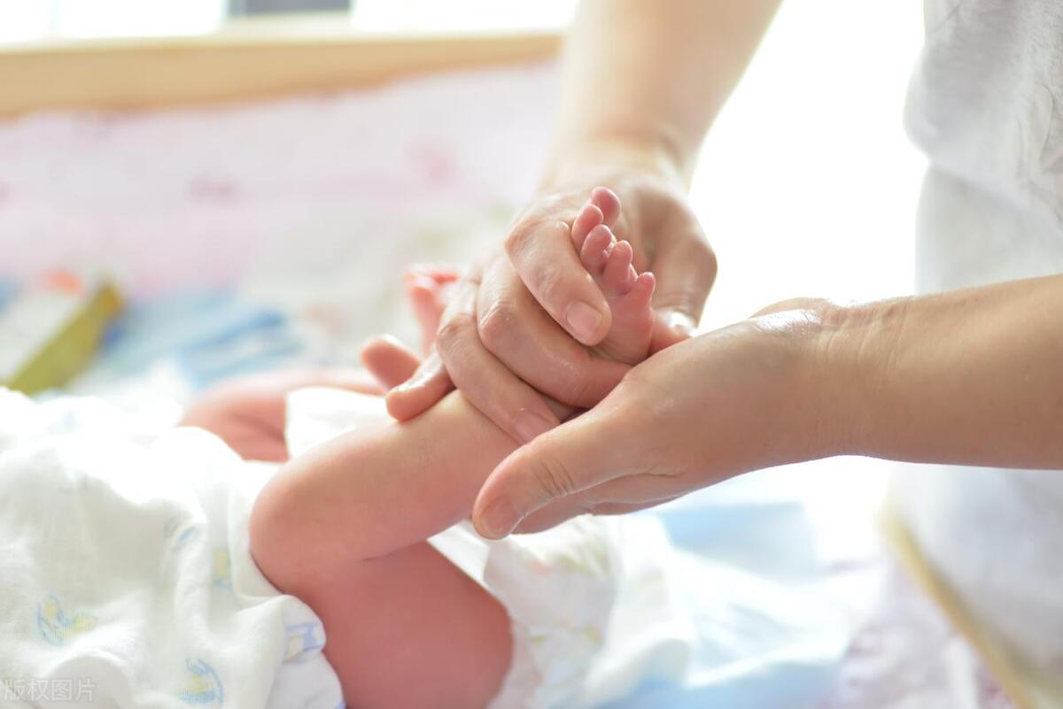 做婴儿排气操的注意事项,产后排气操注意事项