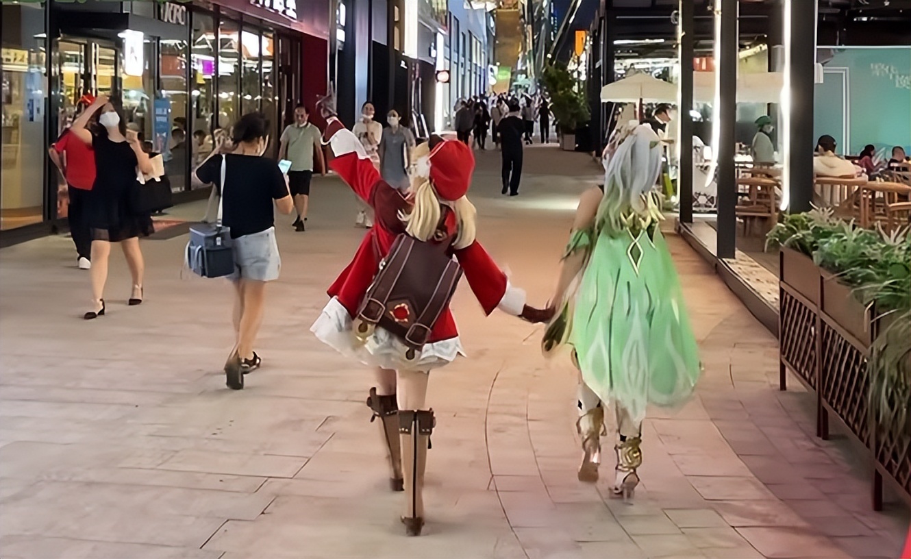 cos小草神路人视角,女版小草神cosplay