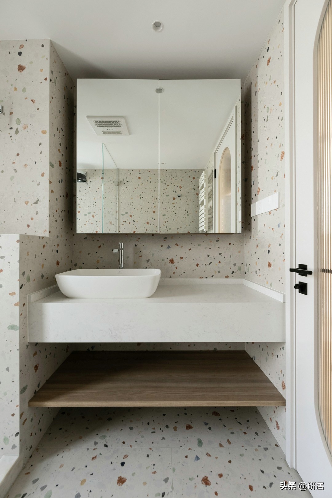 自己动手刷白吊顶,吊顶装修刷白全过程