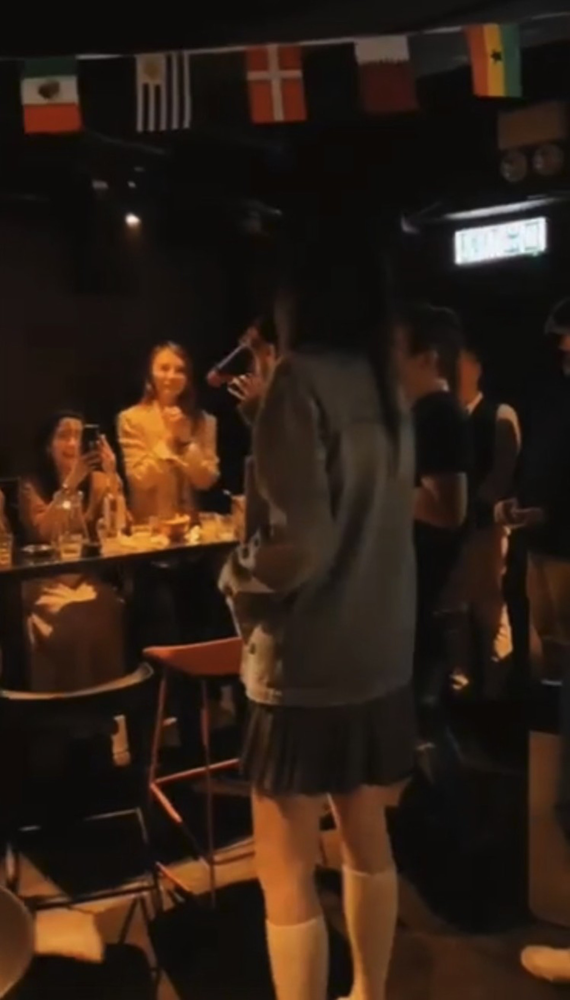 陈慧琳颜值身材依旧同30岁模样,50岁陈慧琳开演唱会