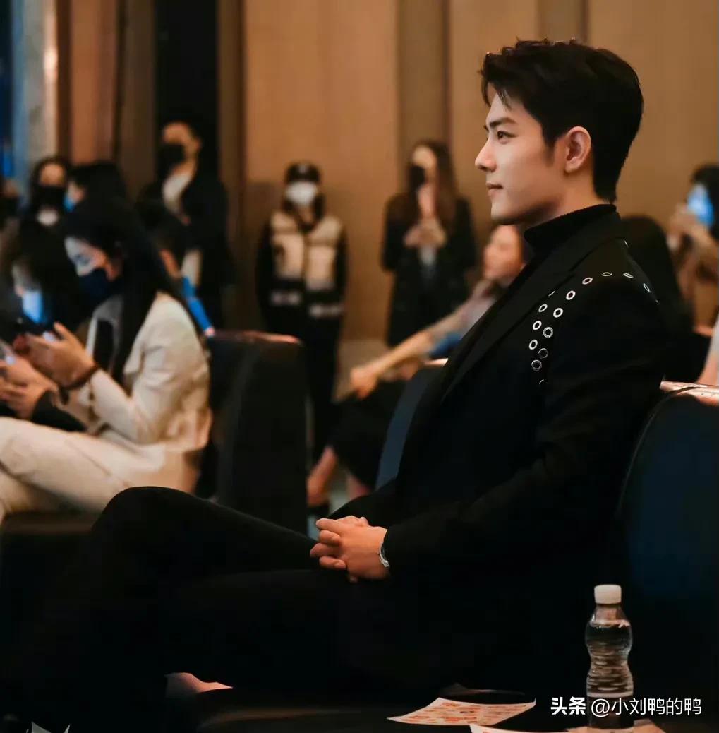 肖战是一个美好的人吗,肖战是一个很美好的形容词