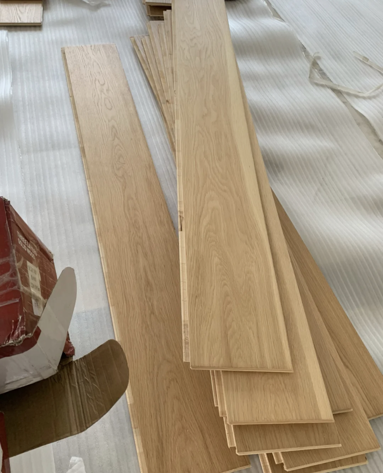 木地板铺厚的好还是薄的好,木地板实木好还是橡木好