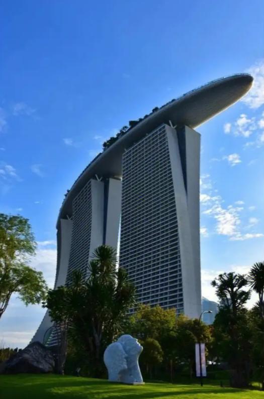 新加坡滨海湾金沙酒店建筑分析,新加坡滨海湾金沙酒店的视频