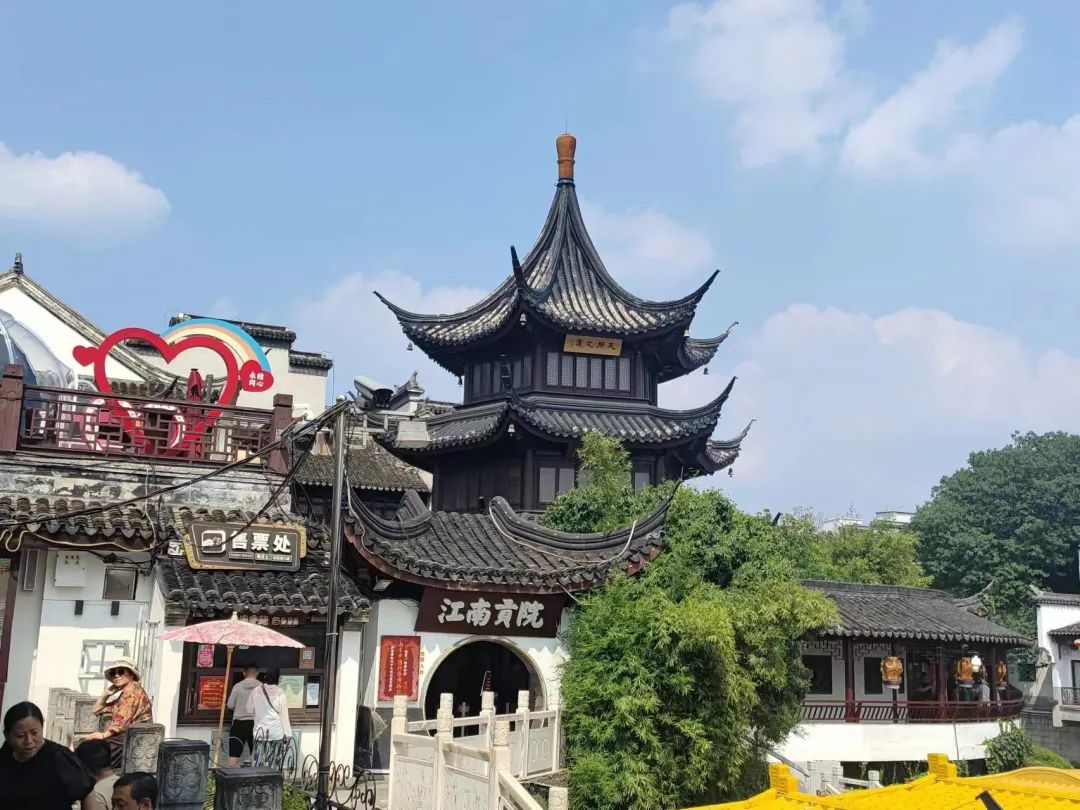 旧时王谢堂前燕出自南京吗,六朝古都旧时王谢堂前燕