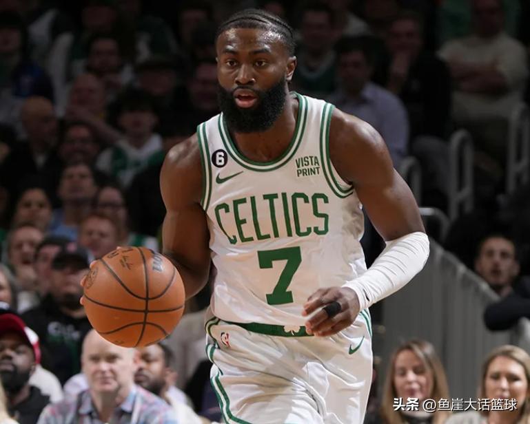 塔图姆29分绿军4比0横扫篮网晋级,塔图姆27分绿军大胜热火扳平比分