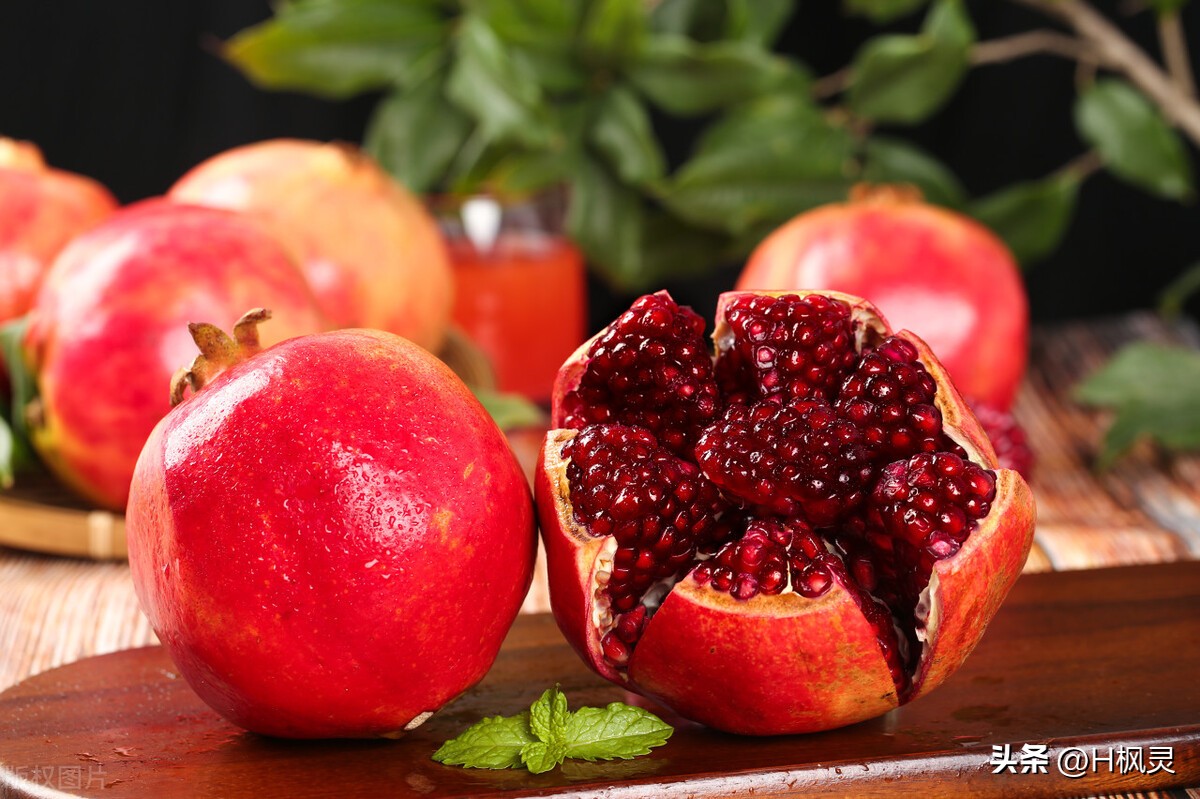 石榴是个多子多福的果实,石榴是个有名的菜