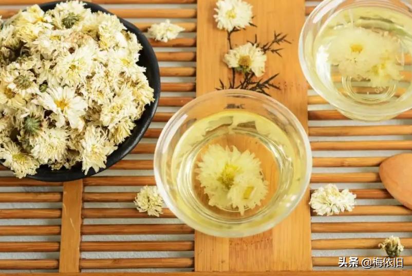 夏天喝哪一种菊花茶比较好,夏天清火菊花茶