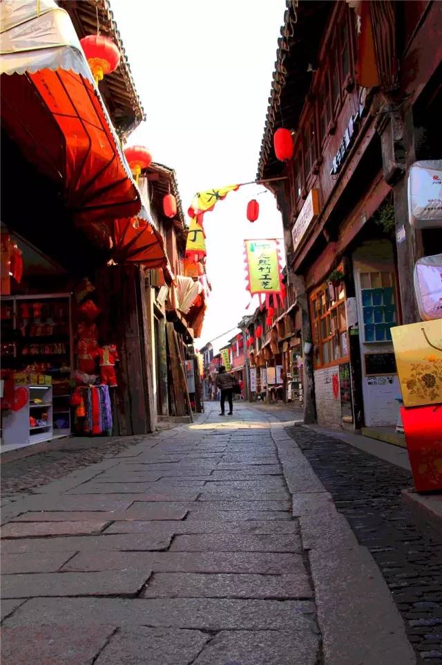 30个最美小城你去过哪几个了,10个国内此生必去的美丽小城