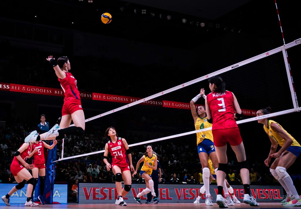 日本女排被打4比0,日本女排2-3不敌巴西扣多少积分