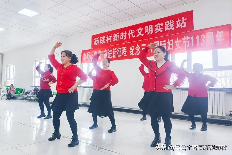 三八节巾帼绽芳华,巾帼绽芳华三八节医院演讲