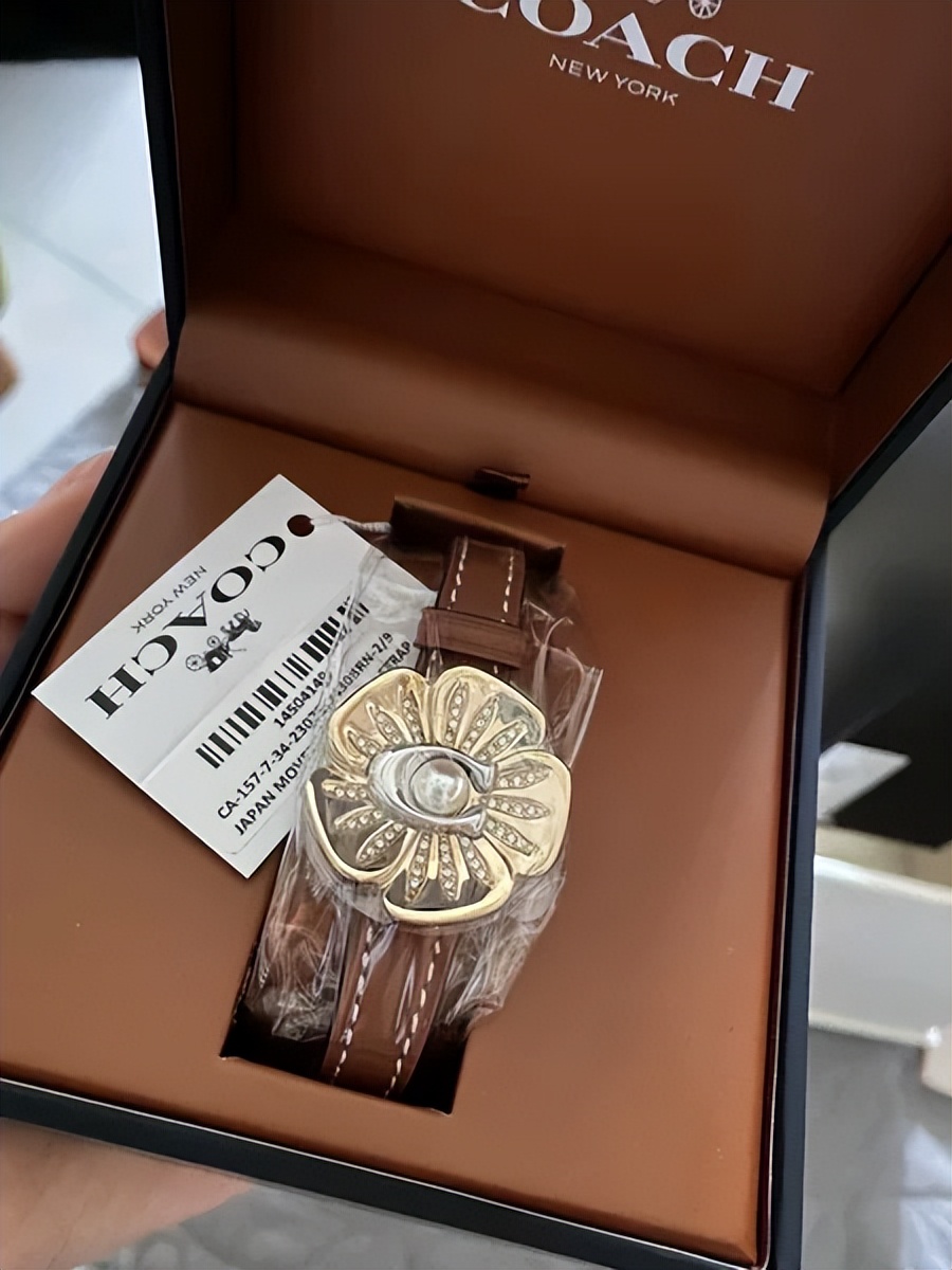 年轻时尚女士戴什么手表比较时尚,轻奢高级感女士手表