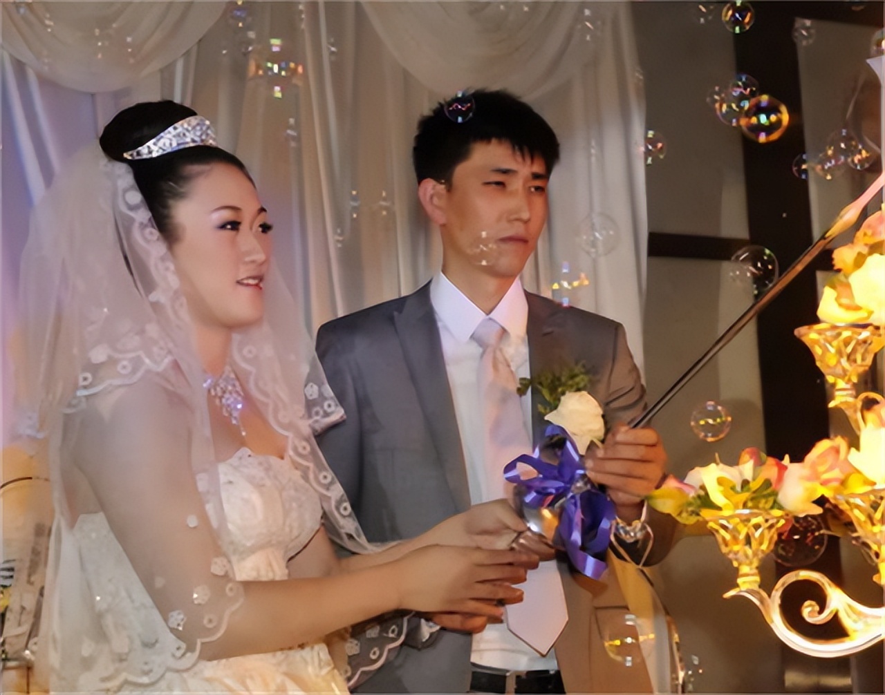 女排名将刘亚男：体坛生涯有泪，因2斤毛豆嫁给帅哥，婚姻幸福