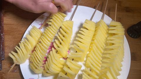 旋转薯塔怎么做酥脆,薯塔在家里怎么炸